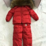 Детская зимняя одежда:  пять классных пуховиков и комбинезонов